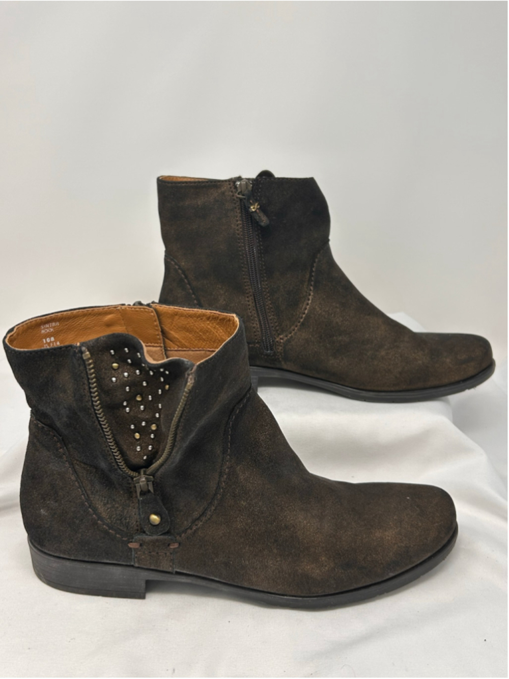 Earthies Sintra Rock Ankle Boots Dark Brown Suede Studded Size 10